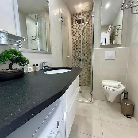 Apartment L'olivier - Croisette Martinez, Sur Cour, 1 Min *