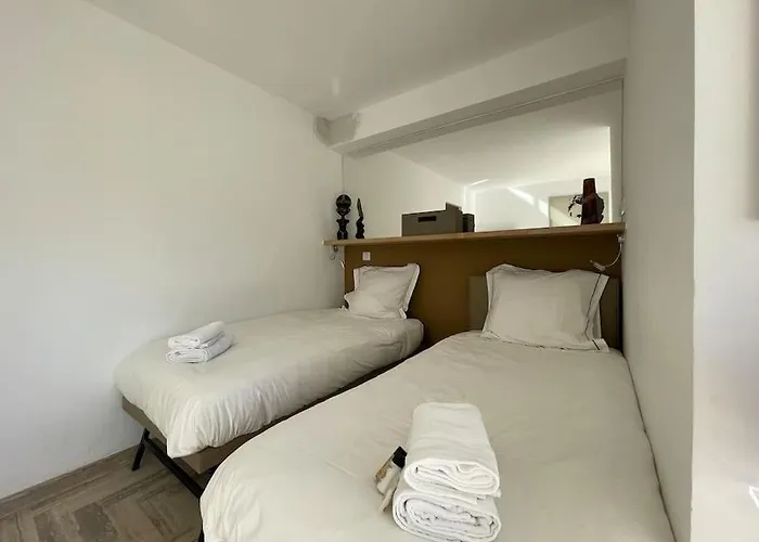 L'olivier - Croisette Martinez, Sur Cour, 1 Min Канны