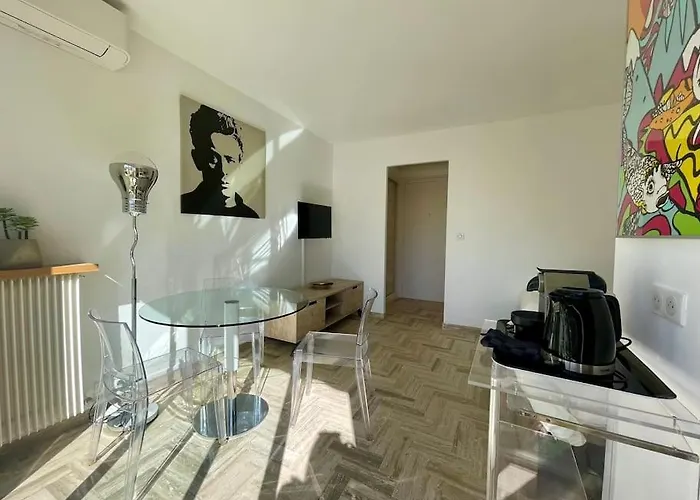 L'olivier - Croisette Martinez, Sur Cour, 1 Min Апартаменты